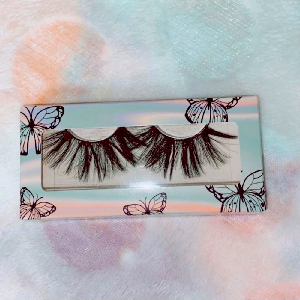 Peachic false lashes